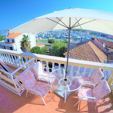 Orange City Apartment'S Repic Biograd Na Moru Zewnętrze zdjęcie